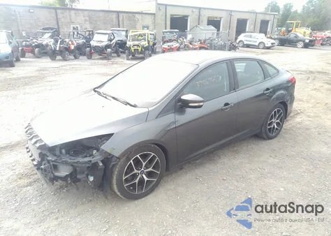 2017 Ford Focus Sel z USA, uszkodzony, nr VIN 1FADP3H2XHL224624